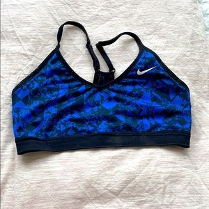 Nike sports bra size M